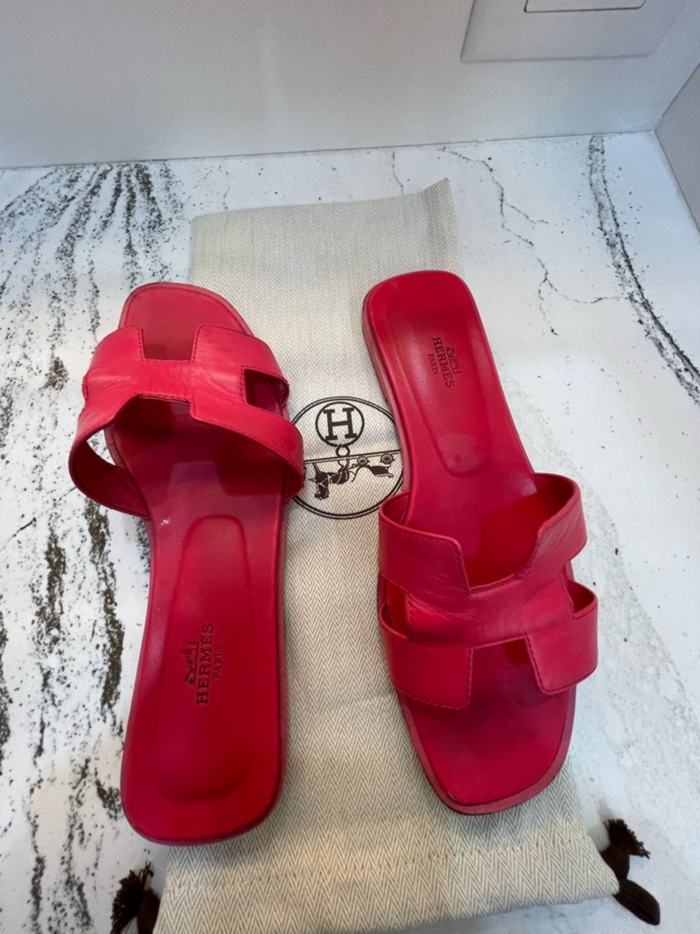 Hermes Oran Bright Pink H-Cut Leather Slide Sandals - Picture 5 of 10